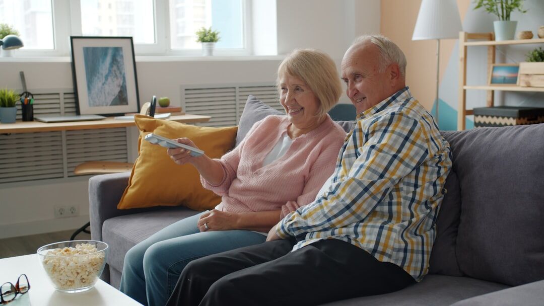family watching old tv